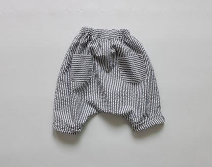 Breathable fabric children's crotch pants